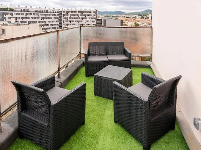 F2 Hypercentre Clermont Ferrand Apartment France